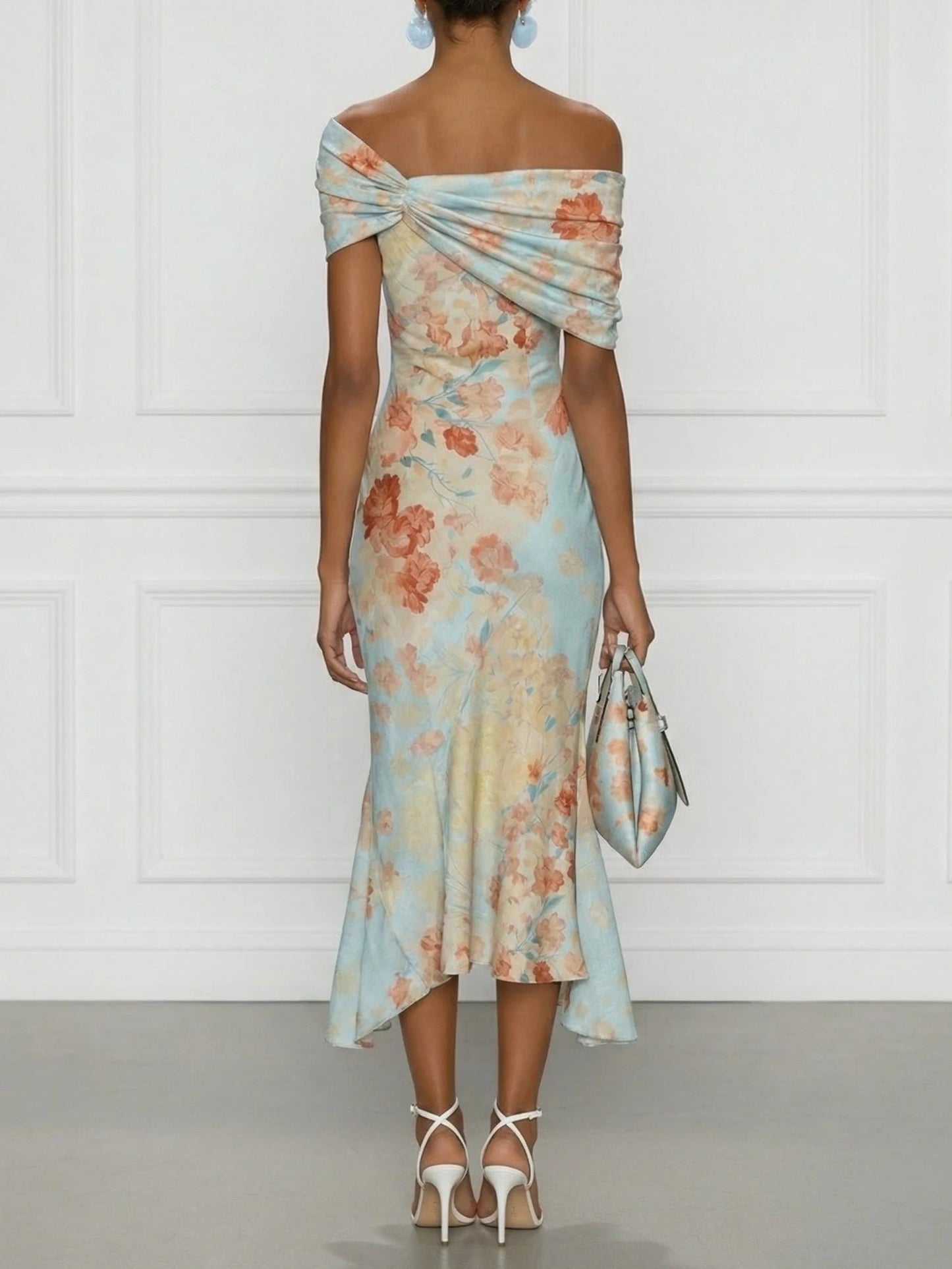 Victoire | Robe Midi Sirène Épaules Dénudées à Imprimé Floral Bleu