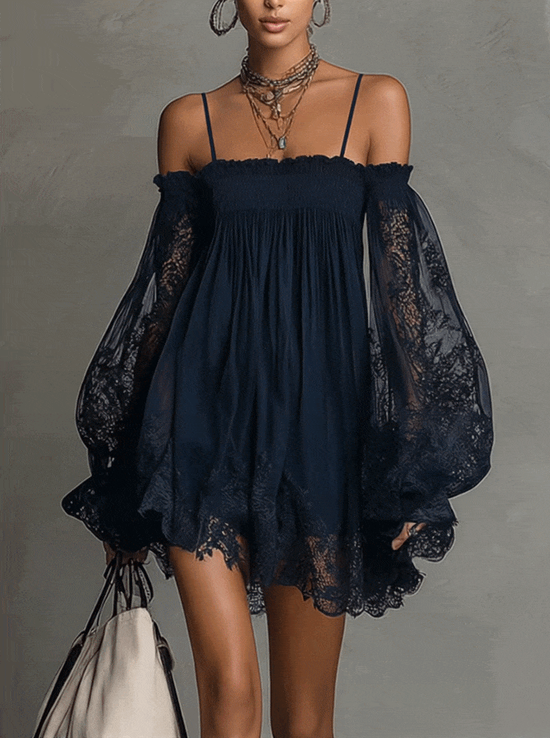 Noëlle | Robe Courte en Mousseline Bleu Marine à Dentelle et Épaules Dénudées